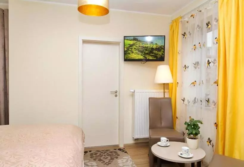 Bed and Breakfast Pension Am Dom