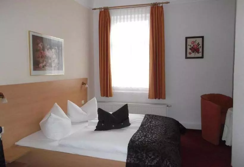 Bed and Breakfast Pension Am Dom