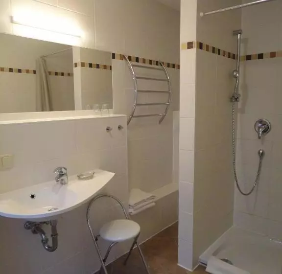 Bed and Breakfast Pension Am Dom