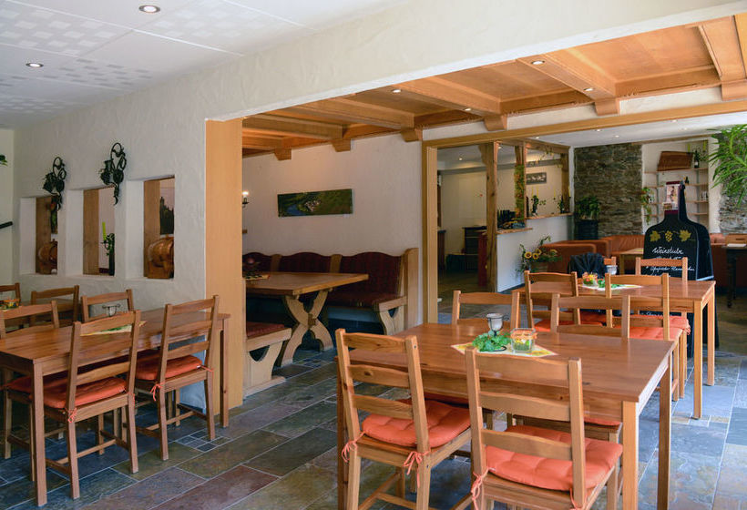 Boutique Hotel Rebenhof