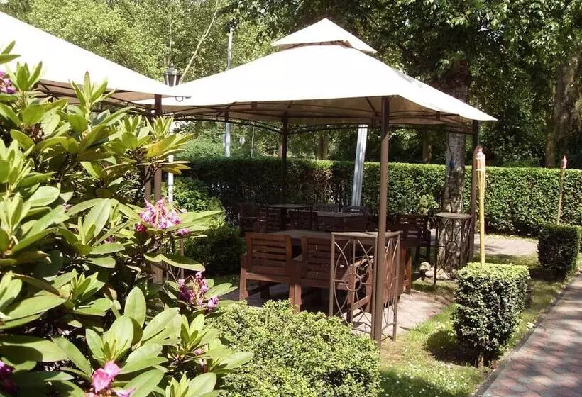 Отель Am Stadion