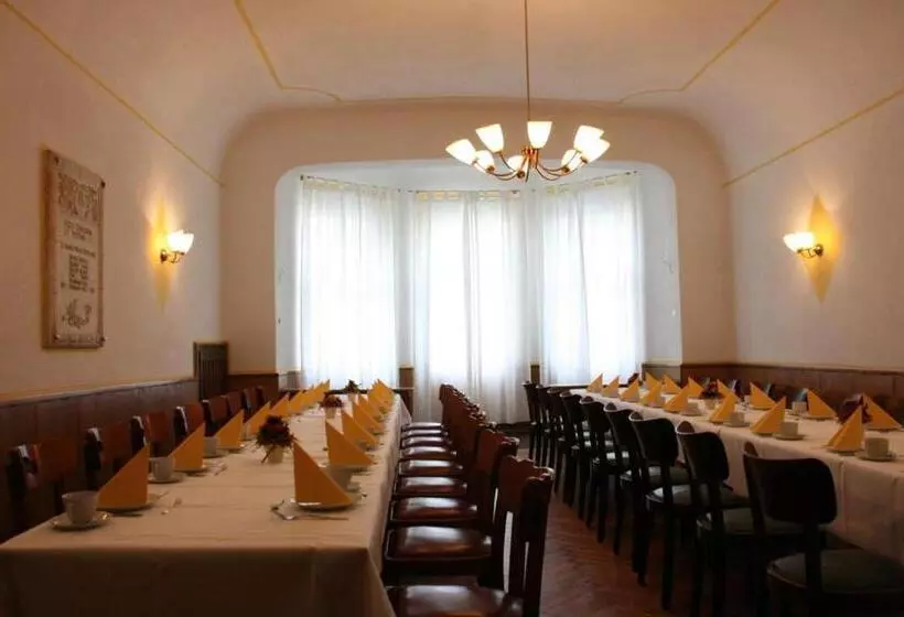 בית מלון כפרי Diening