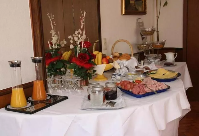 בית מלון כפרי Diening