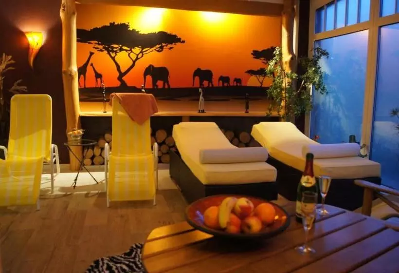 Отель Drei Rosen Ohg Regina & Hans   Peter Faßbinder