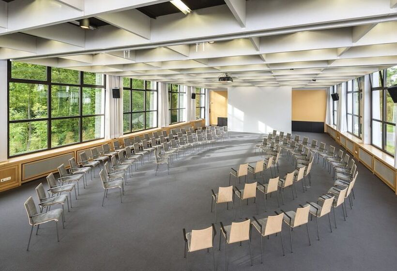 Отель Bildungs  Und Tagungshaus Haus Neuland