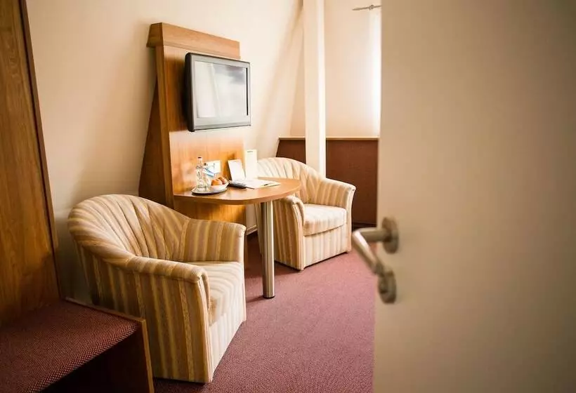 فندق Landgasthof Zum Grünen Walde