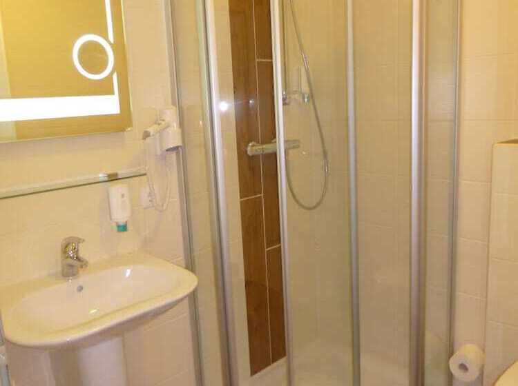 فندق Landgasthof Zum Grünen Walde