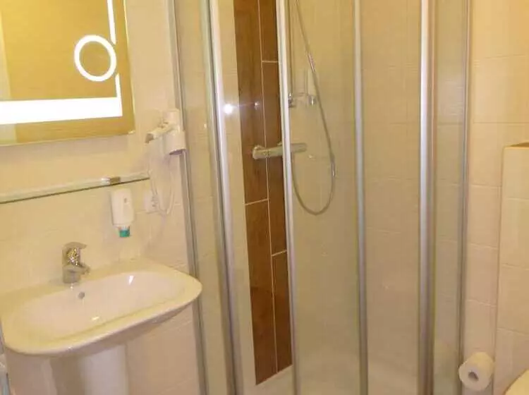 فندق Landgasthof Zum Grünen Walde