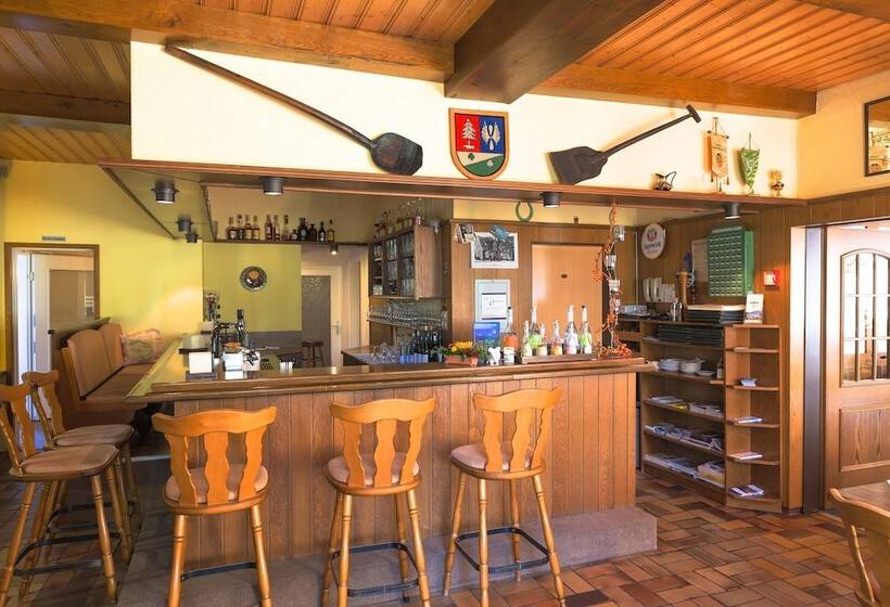 فندق Landgasthof Zum Grünen Walde