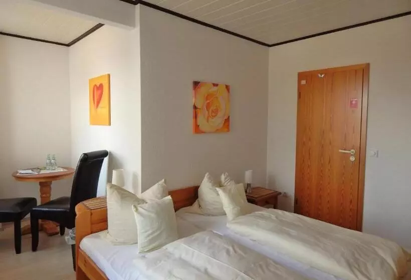 Отель Landhaus Lindenbusch