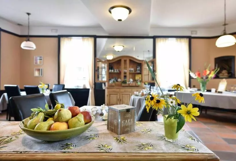 Отель Landhaus Lindenbusch