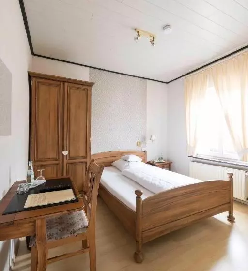 Отель Landhaus Lindenbusch