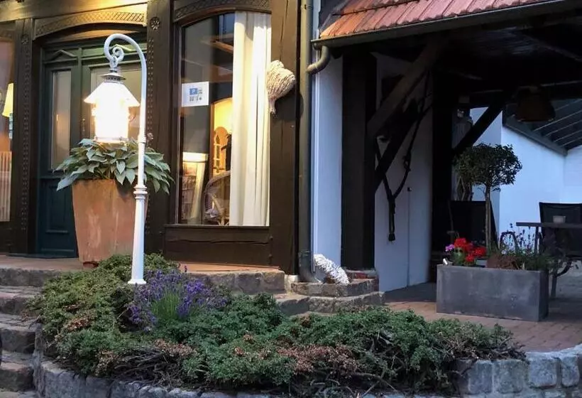 Отель Landhaus Lindenbusch