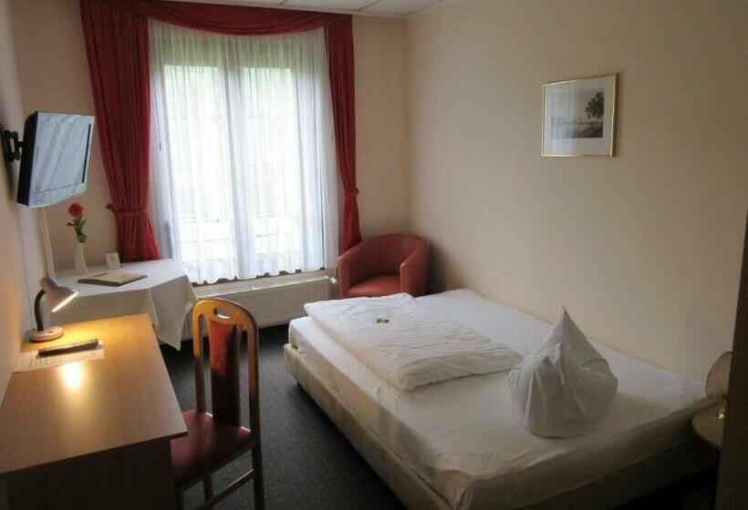 Отель Lindenhof