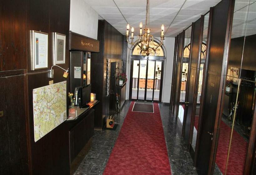 Отель Lindenhof