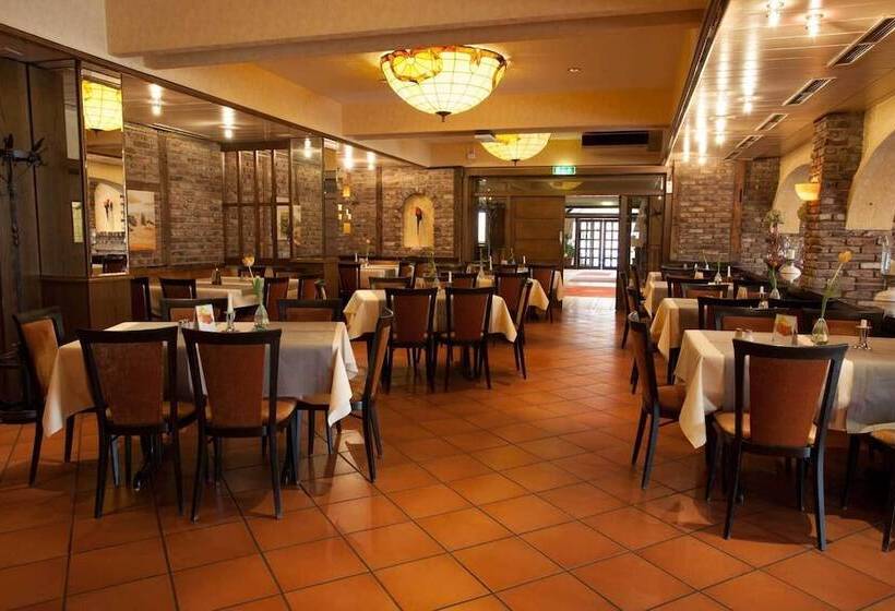 Pp  Hotel Grefrather Hof