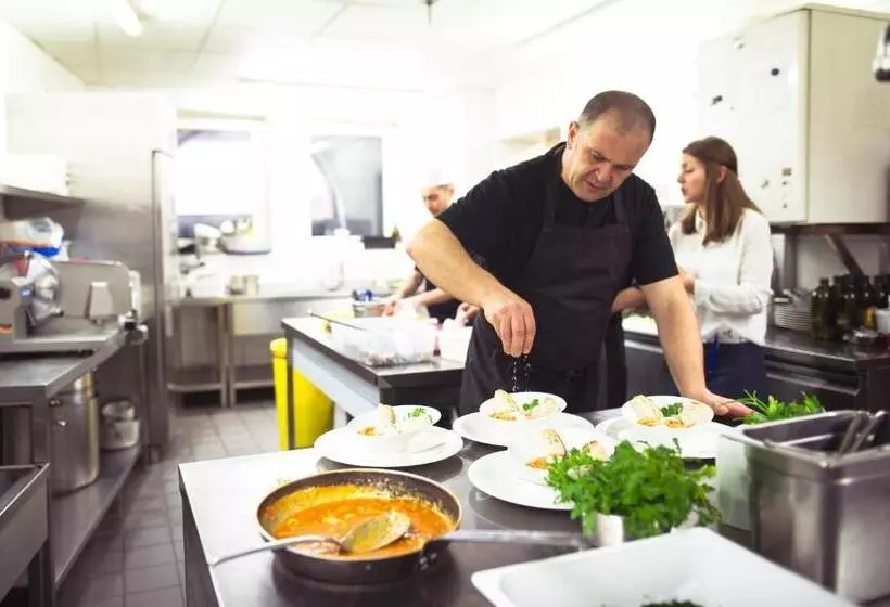 בית מלון כפרי Restaurant 1735