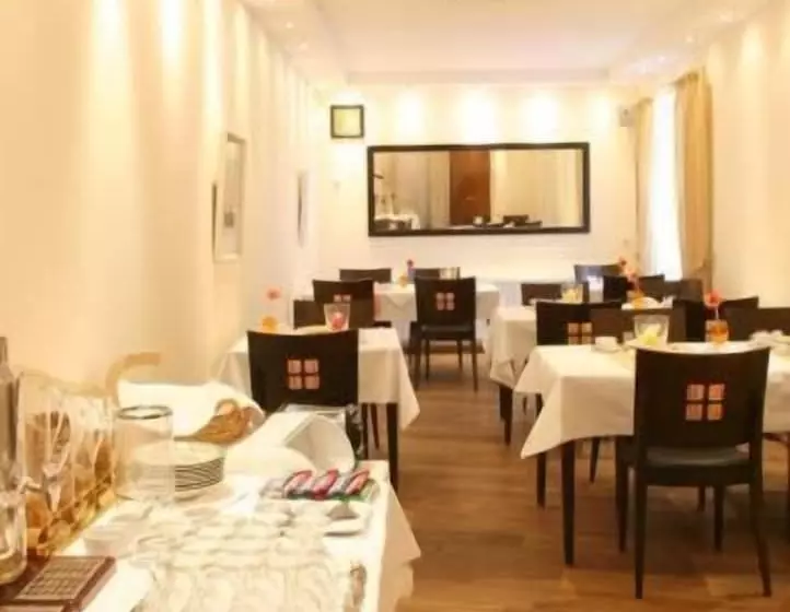 酒店 Restaurant Rothkopf