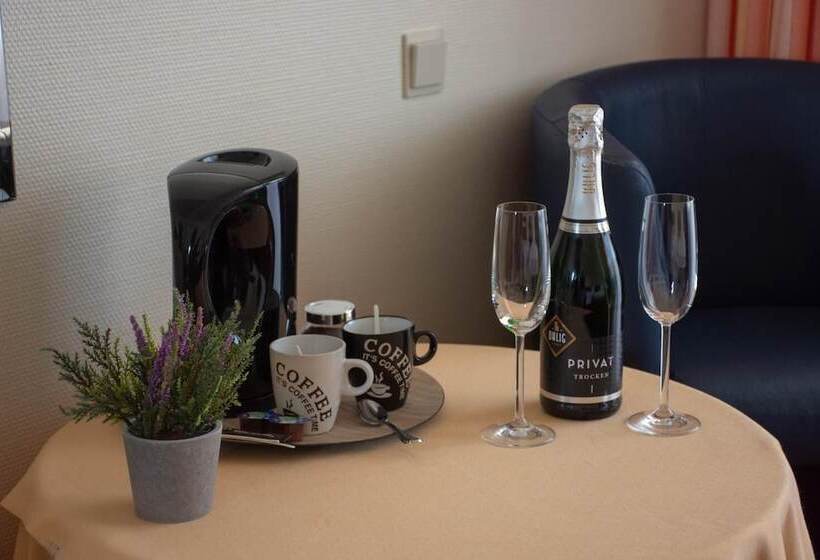 酒店 Restaurant Rothkopf