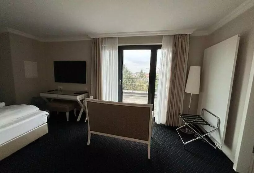 호텔 & Restaurant Schönau