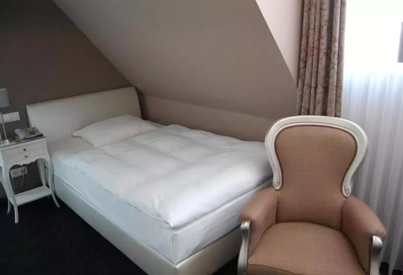 호텔 & Restaurant Schönau