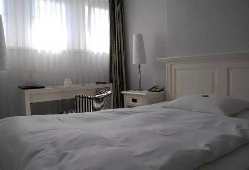 호텔 & Restaurant Schönau