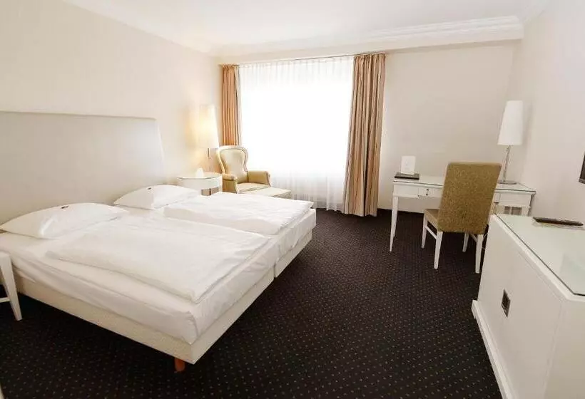 호텔 & Restaurant Schönau