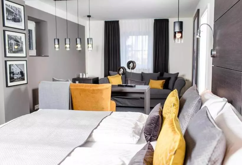 هتل Restaurant Zwergschlösschen