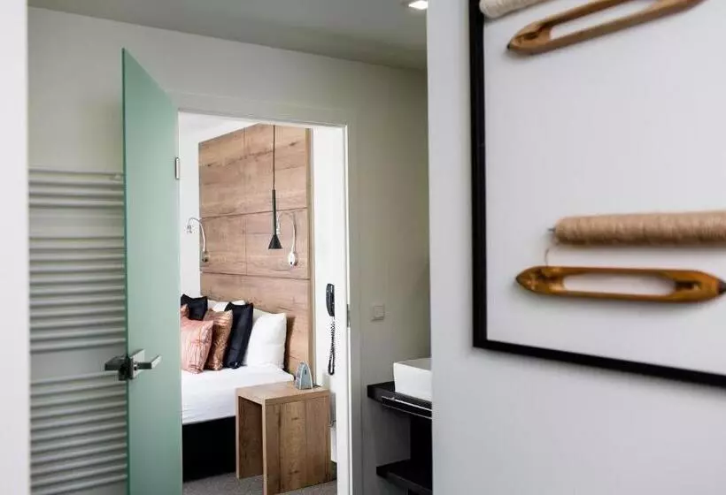 هتل Restaurant Zwergschlösschen