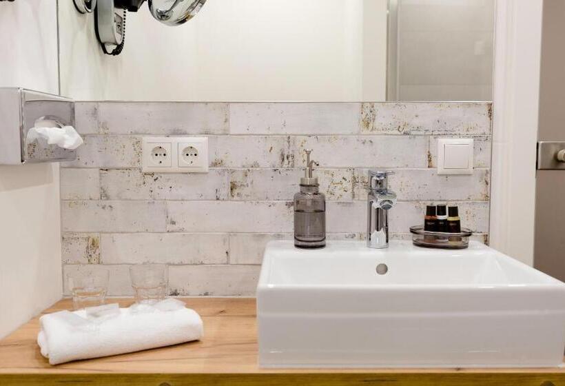 فندق Restaurant Zwergschlösschen