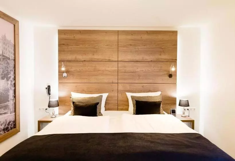 هتل Restaurant Zwergschlösschen