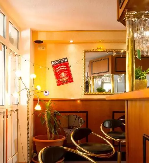 Отель Roemerstein