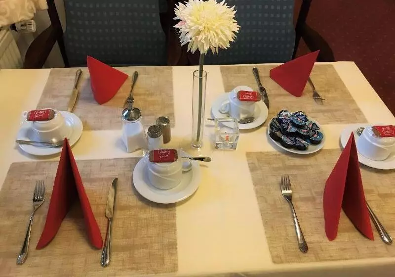 בית מלון כפרי Senator