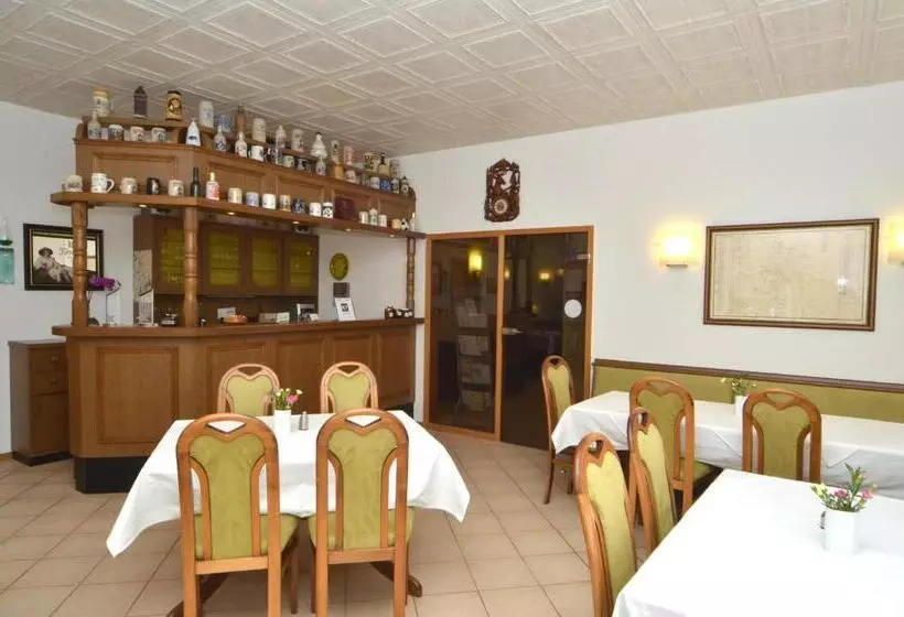 Land Hotel Am Wald Garni