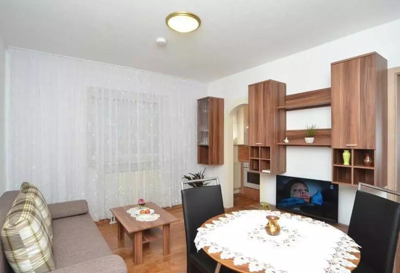 Land Hotel Am Wald Garni