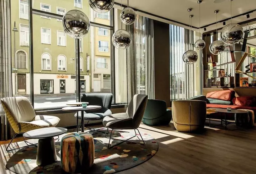 Motel One Köln Mediapark