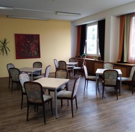 펜션 Internationales Gästehaus