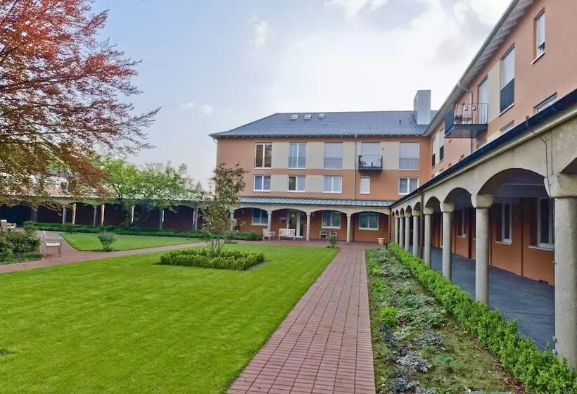 住所 Klostergarten