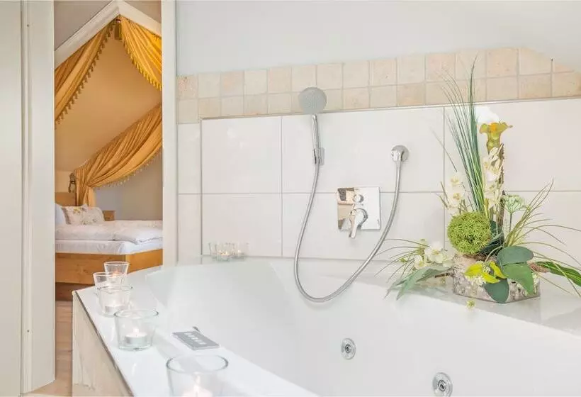 Heuboden Hotel Landhaus Blum