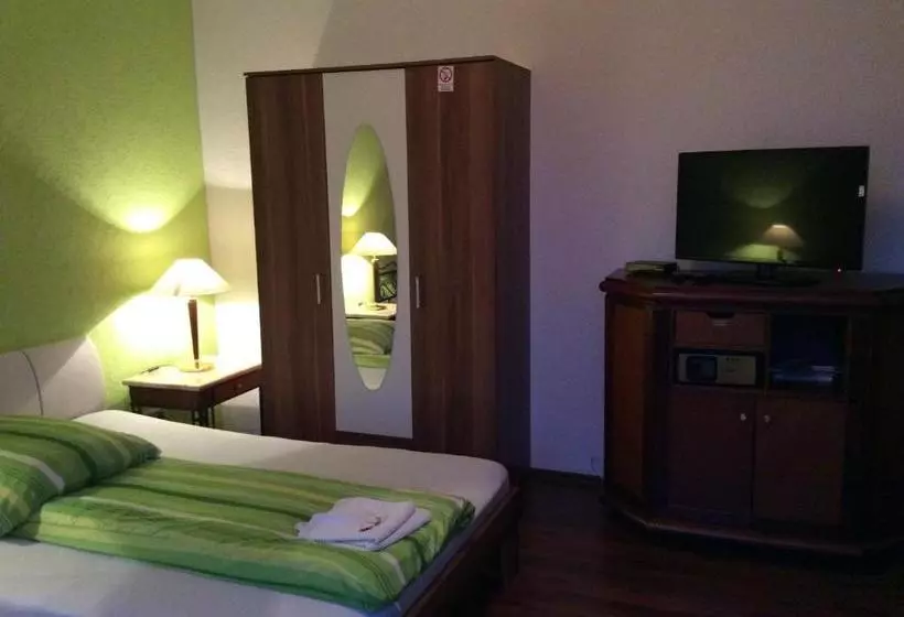 ホテル 12 Apostel