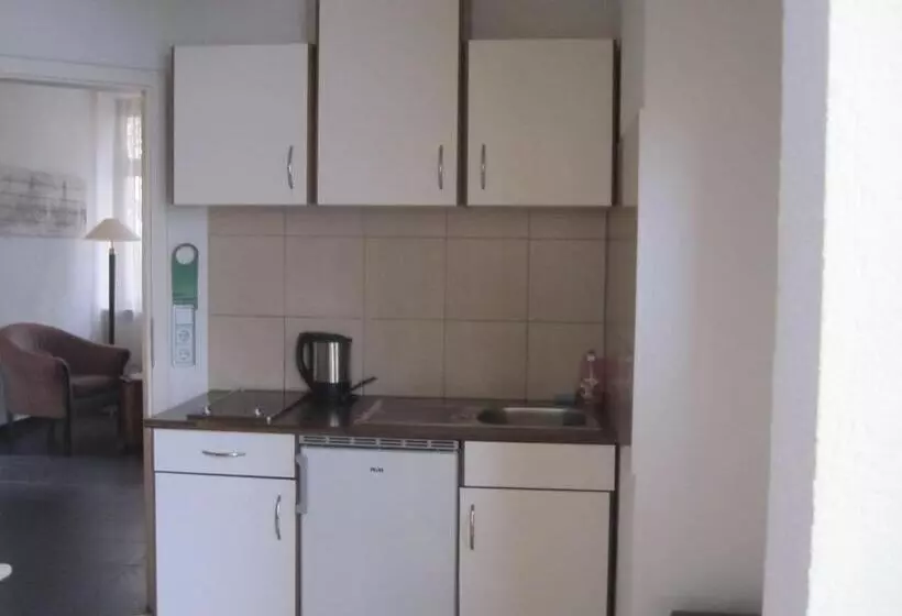 ホテル 12 Apostel