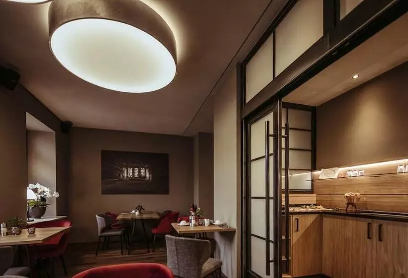 Alexxanders Hotel & Boardinghouse, Restaurant