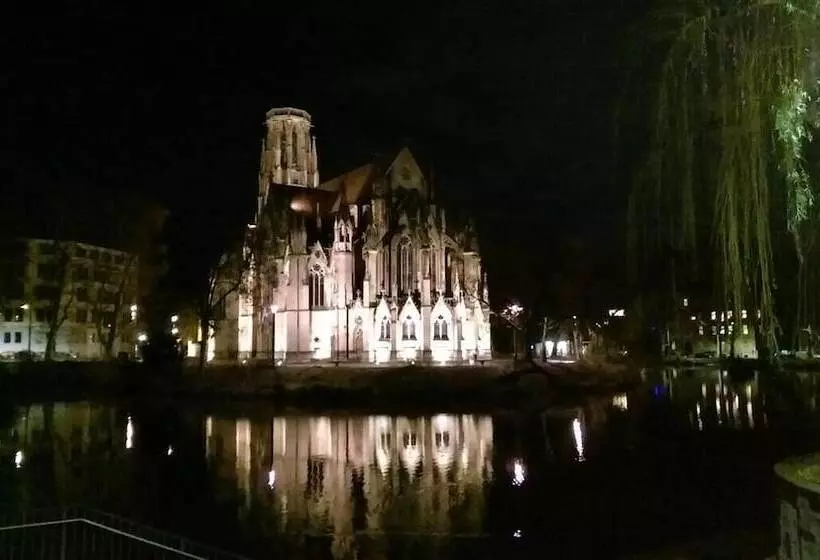 Отель Am Feuersee