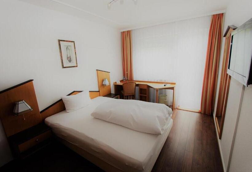 호텔 Gästehaus Am Kurpark