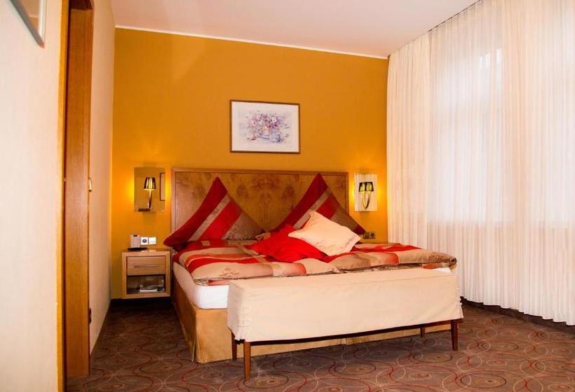 فندق Blauer Engel