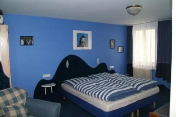 فندق Garni Café Knebel