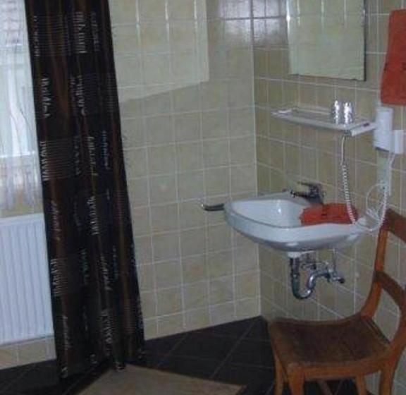 فندق Garni Café Knebel