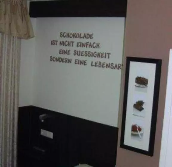 Отель Garni Café Knebel