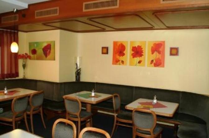 فندق Garni Café Knebel