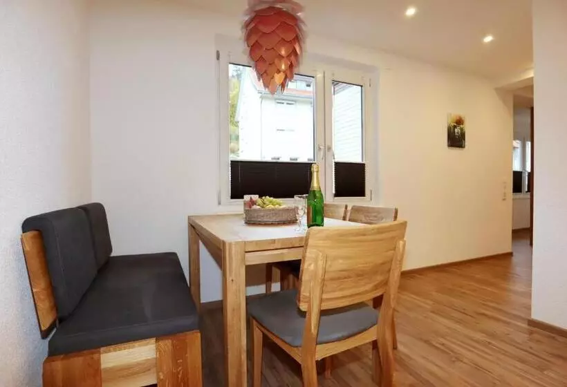 호텔 Ferienwohnungen Rebstock